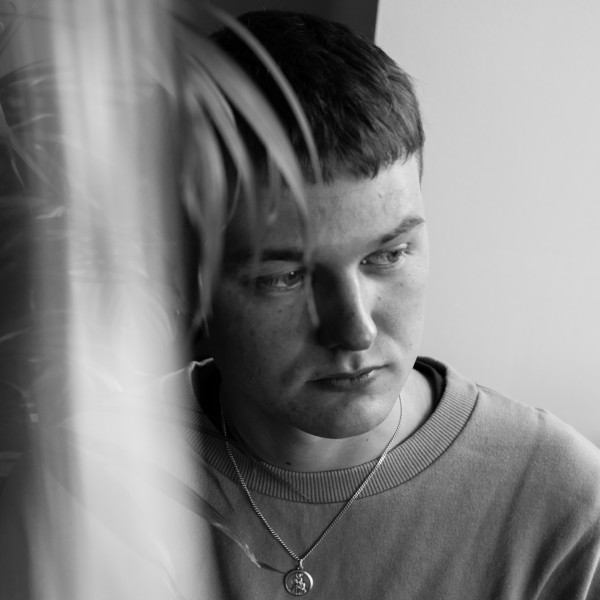 sam-may-2020-charts-picture-cover