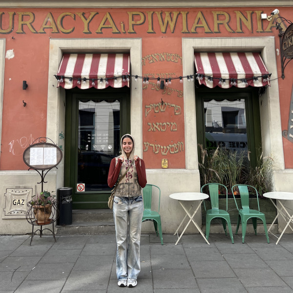 nadia-nov-23-charts-picture-cover