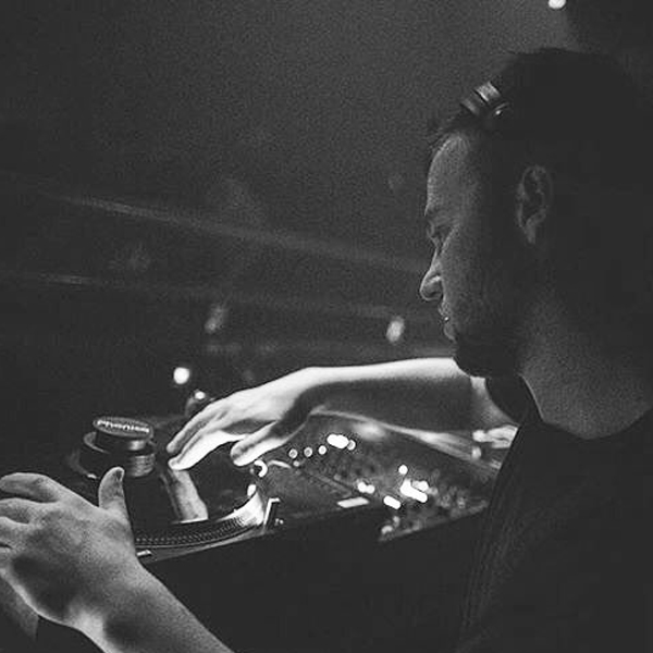 luther-april-2018-charts-picture-cover