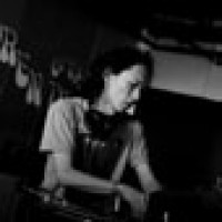 kez-ym-charts-picture-cover