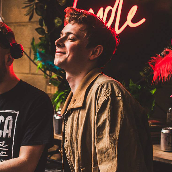 tom-may-2018-charts-picture-cover