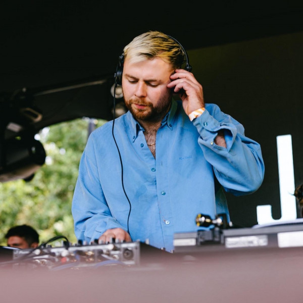 sam-sale-23-picks-charts-picture-cover