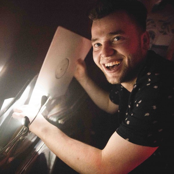 luther-may-2019-charts-picture-cover