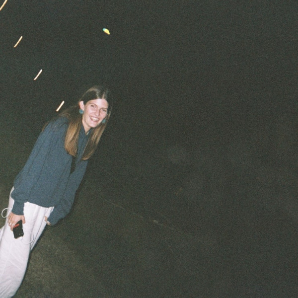 alicia-dec-21-charts-picture-cover