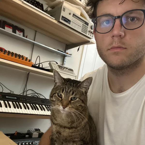 colin-sept-22-charts-picture-cover