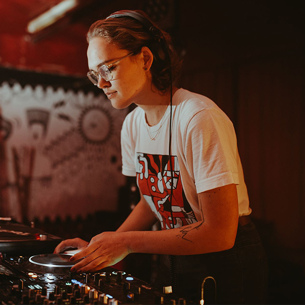 adriana-march-2019-charts-picture-cover