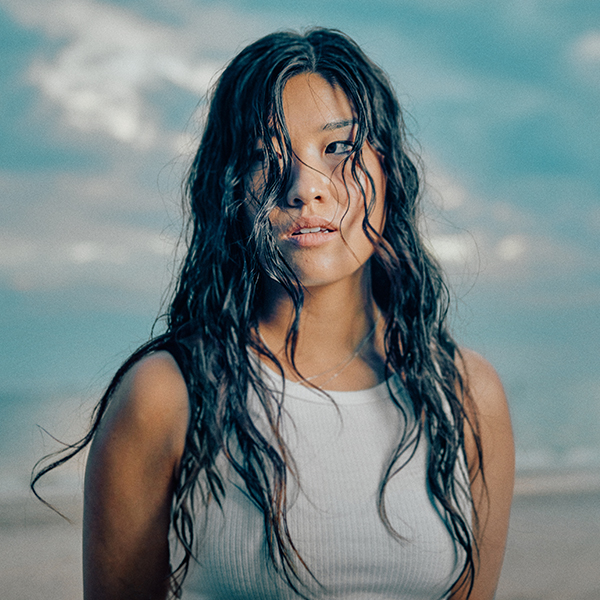 jennifer-loveless-charts-picture-cover