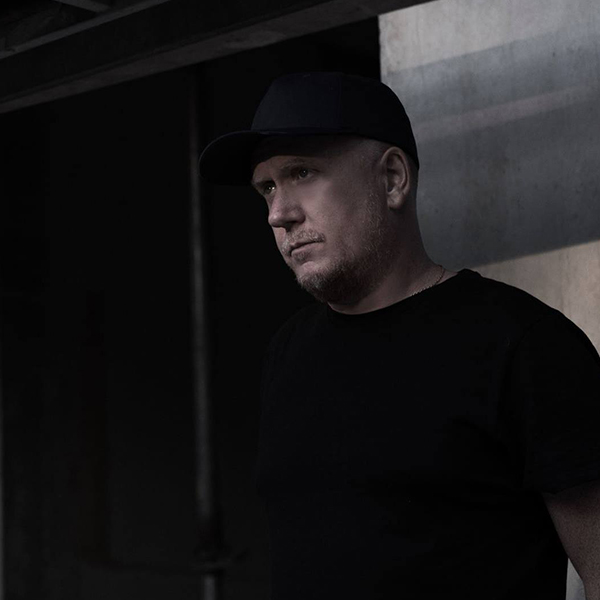 radio-slave-charts-picture-cover