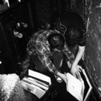 the-kelly-twins-charts-picture-cover