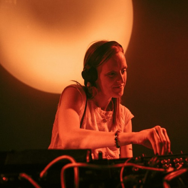 lucie-may-23-charts-picture-cover